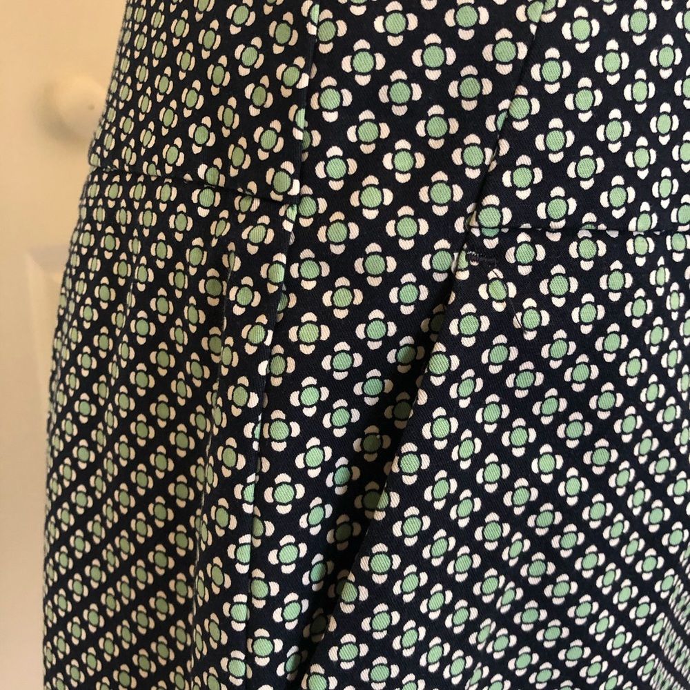 SKIRT SALE 2/$20🛍 Ann Taylor Navy/green  skirt
